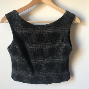 Quality wool half crop top